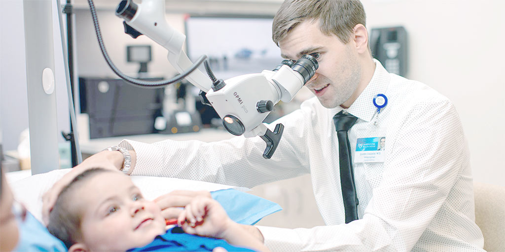 Хірургічна консультація ЛОР та офтальмологічного напрямів у Medicenter
